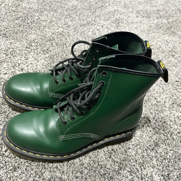 NWOT Green Docs - Picture 4 of 6